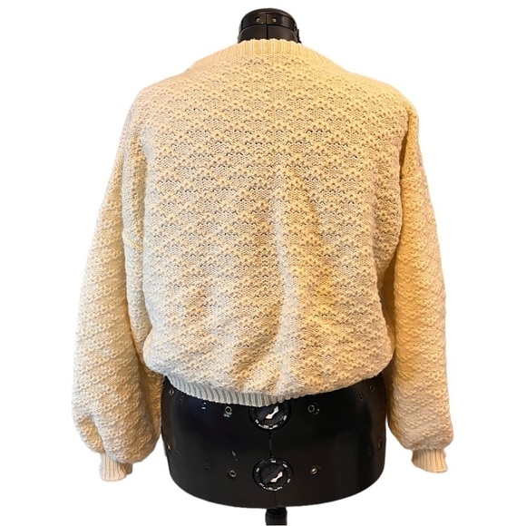 Hand Crafted Oversized & Slightly Cropped Cream Sweater with Balloon Sleeves - Picture 10 of 12